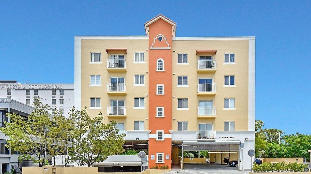 115 SW 42nd Ave #402