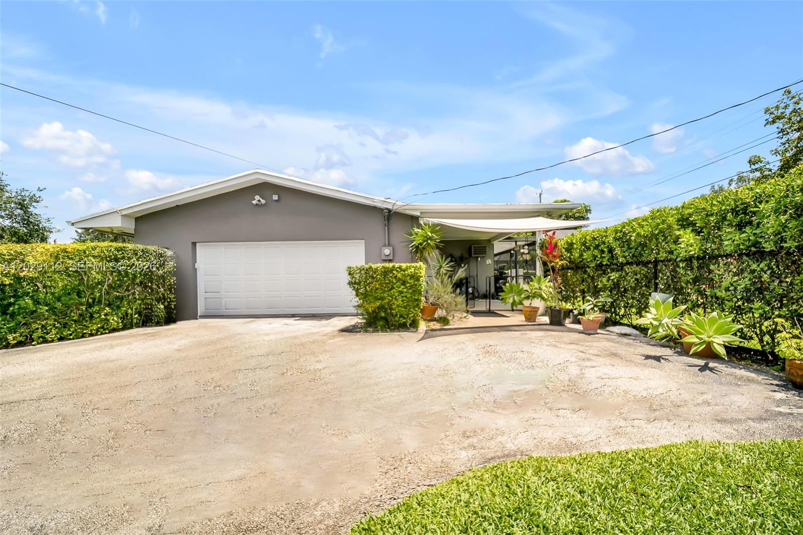 6760 SW 62nd Ter South Miami, FL 33143
