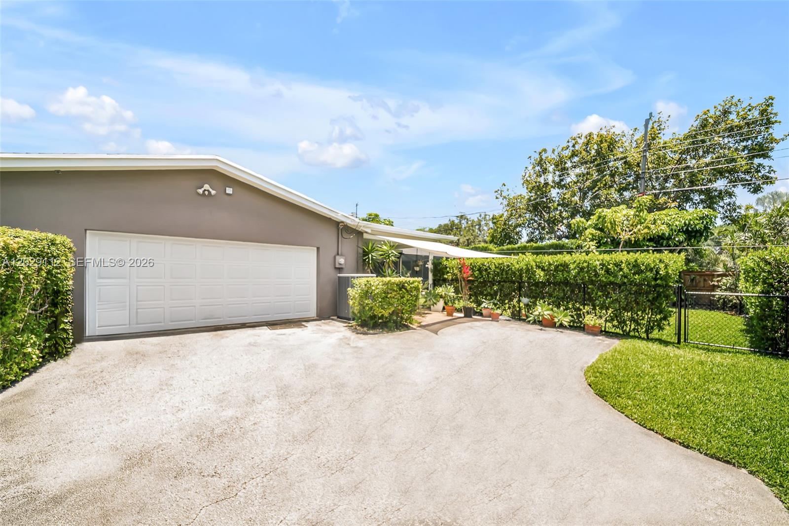 6760 SW 62nd Ter South Miami, FL 33143