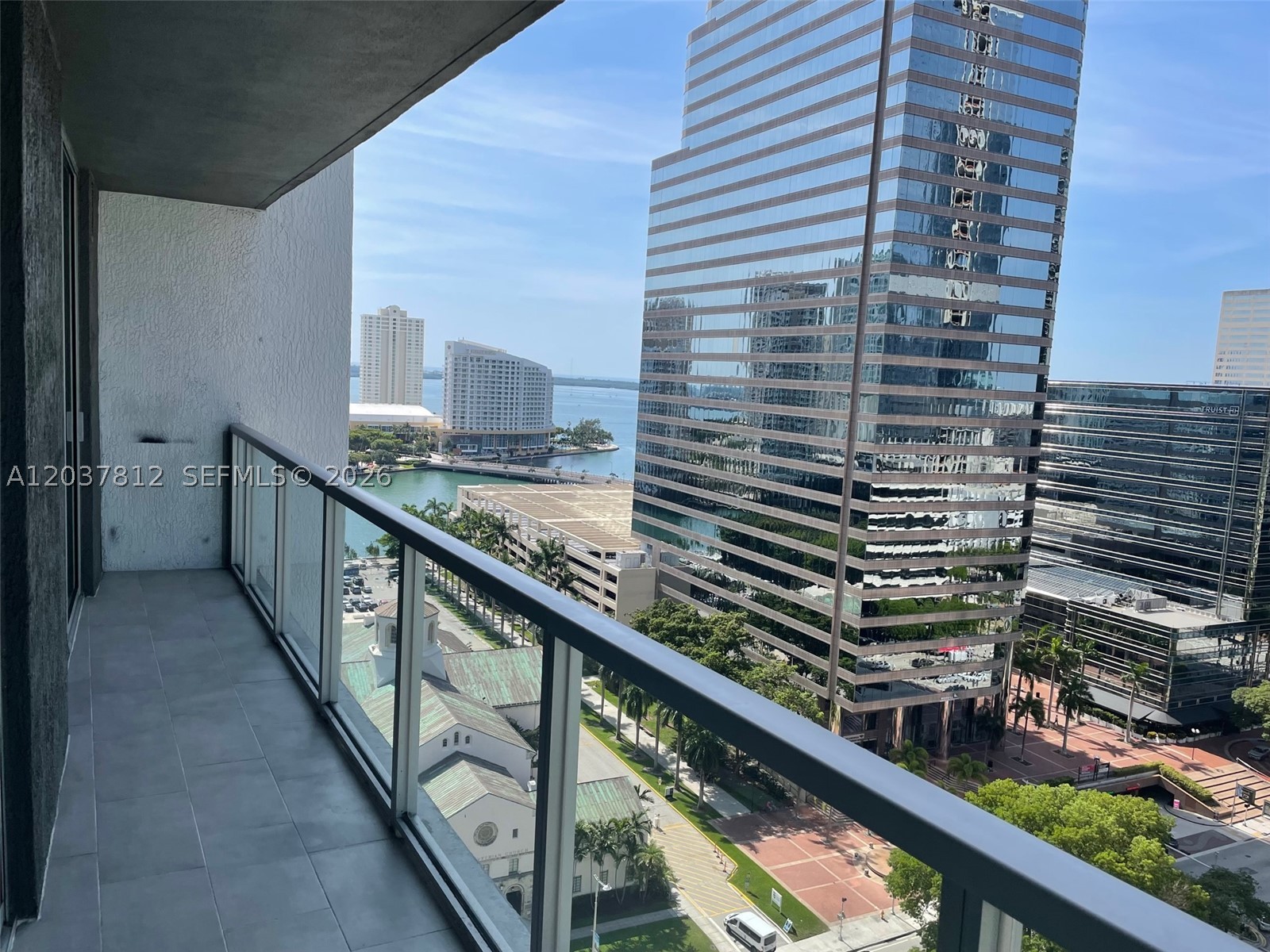 image 500 Brickell East18