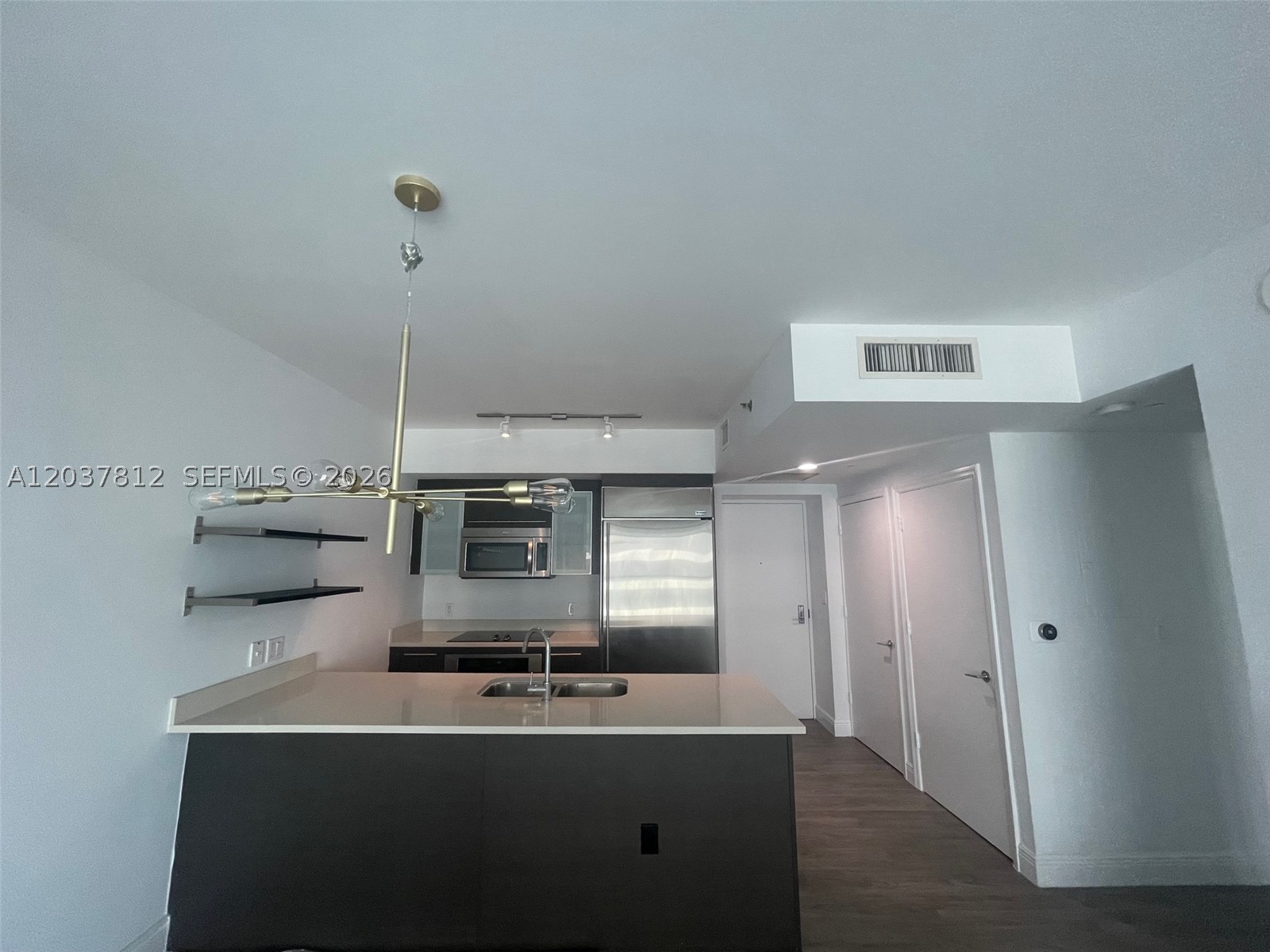 image 500 Brickell East25