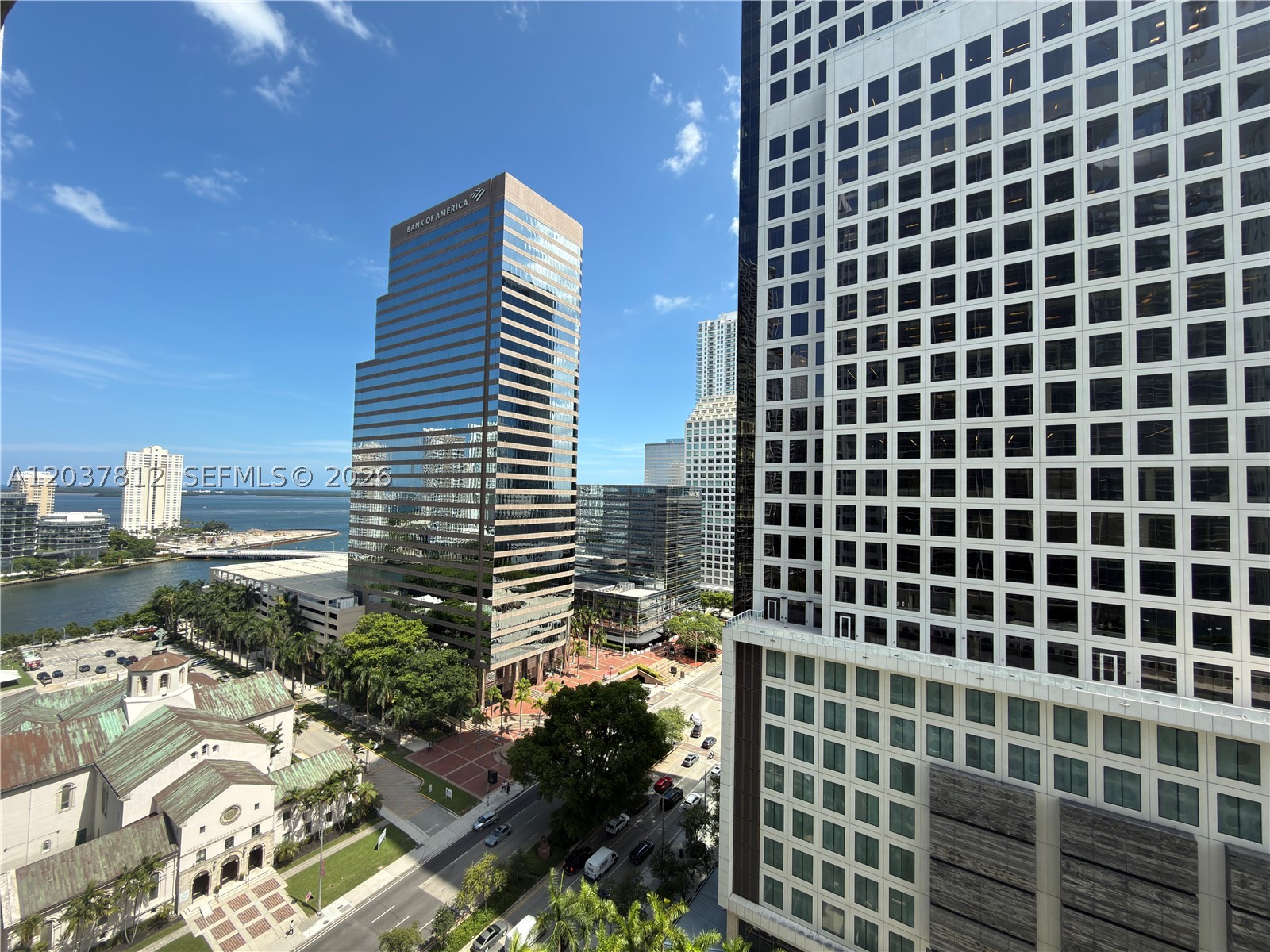 image 500 Brickell East36
