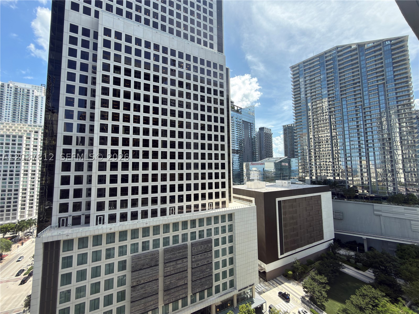 image 500 Brickell East38