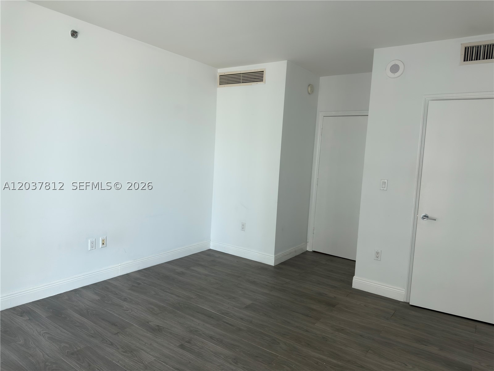 image 500 Brickell East41