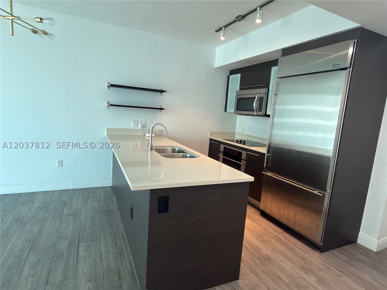 image 500 Brickell East43