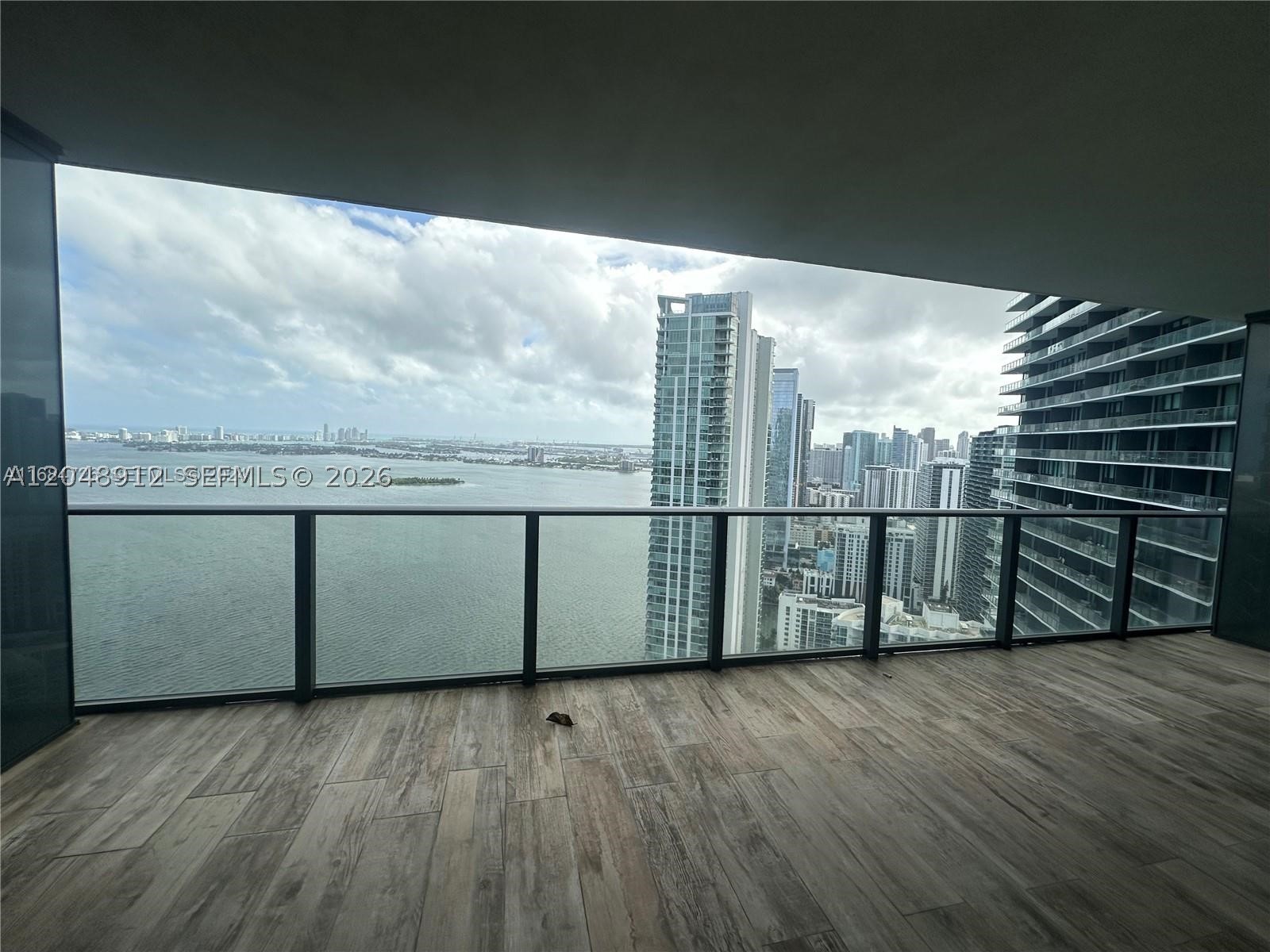 image Paraiso Bay3