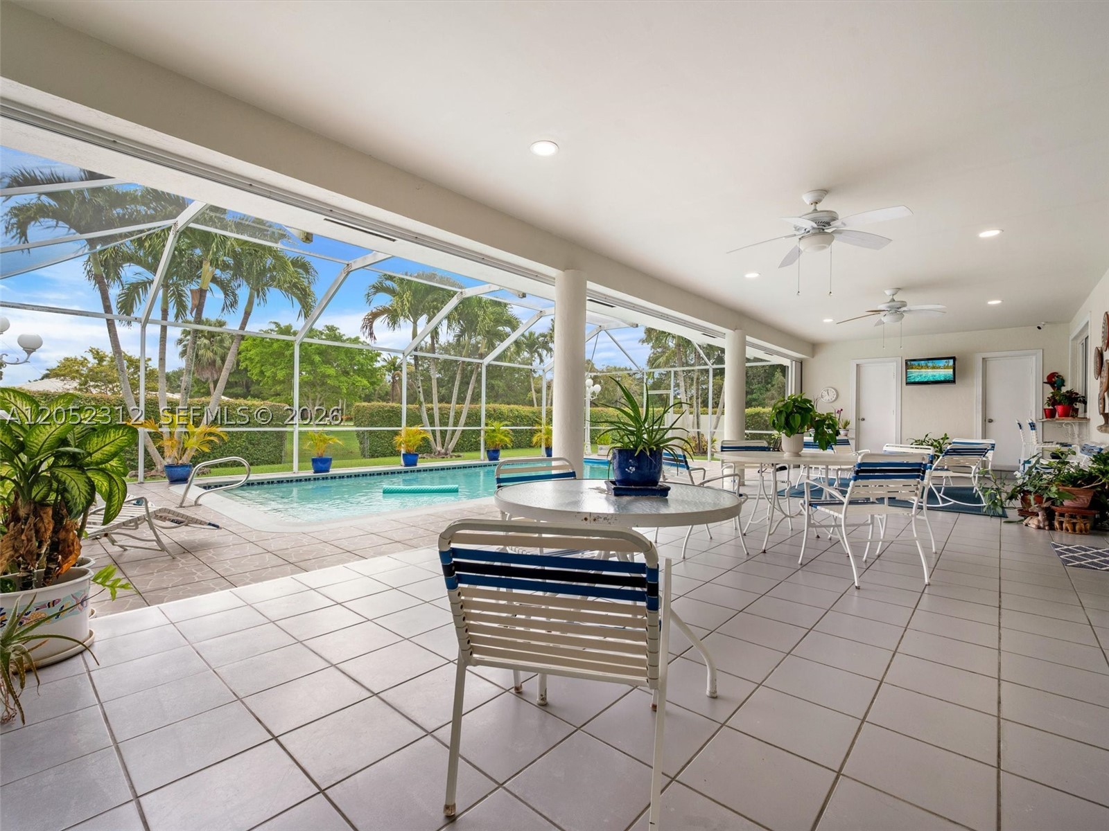 10321 SW 89th Ave Miami, FL 33176