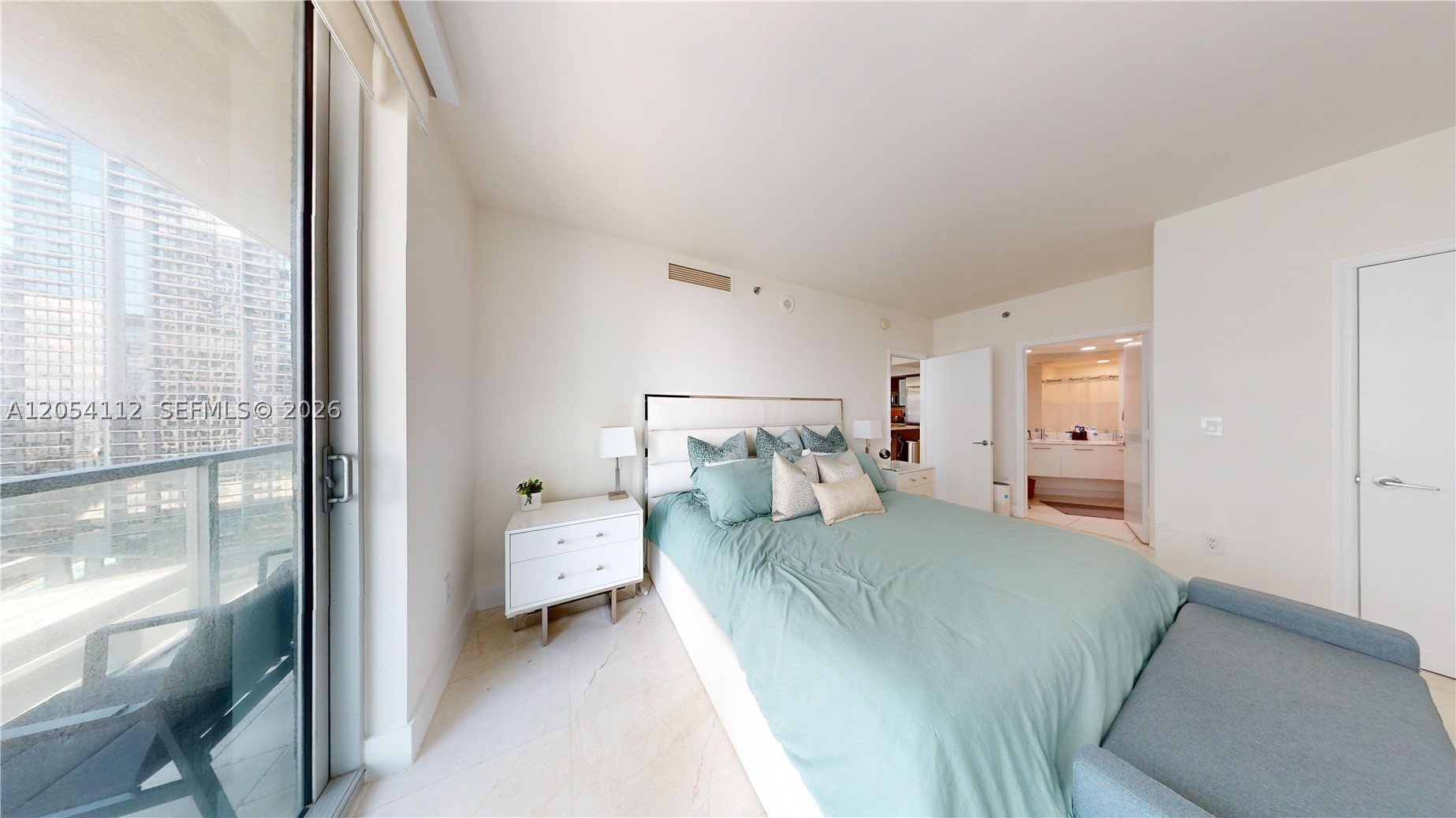 image 500 Brickell East6