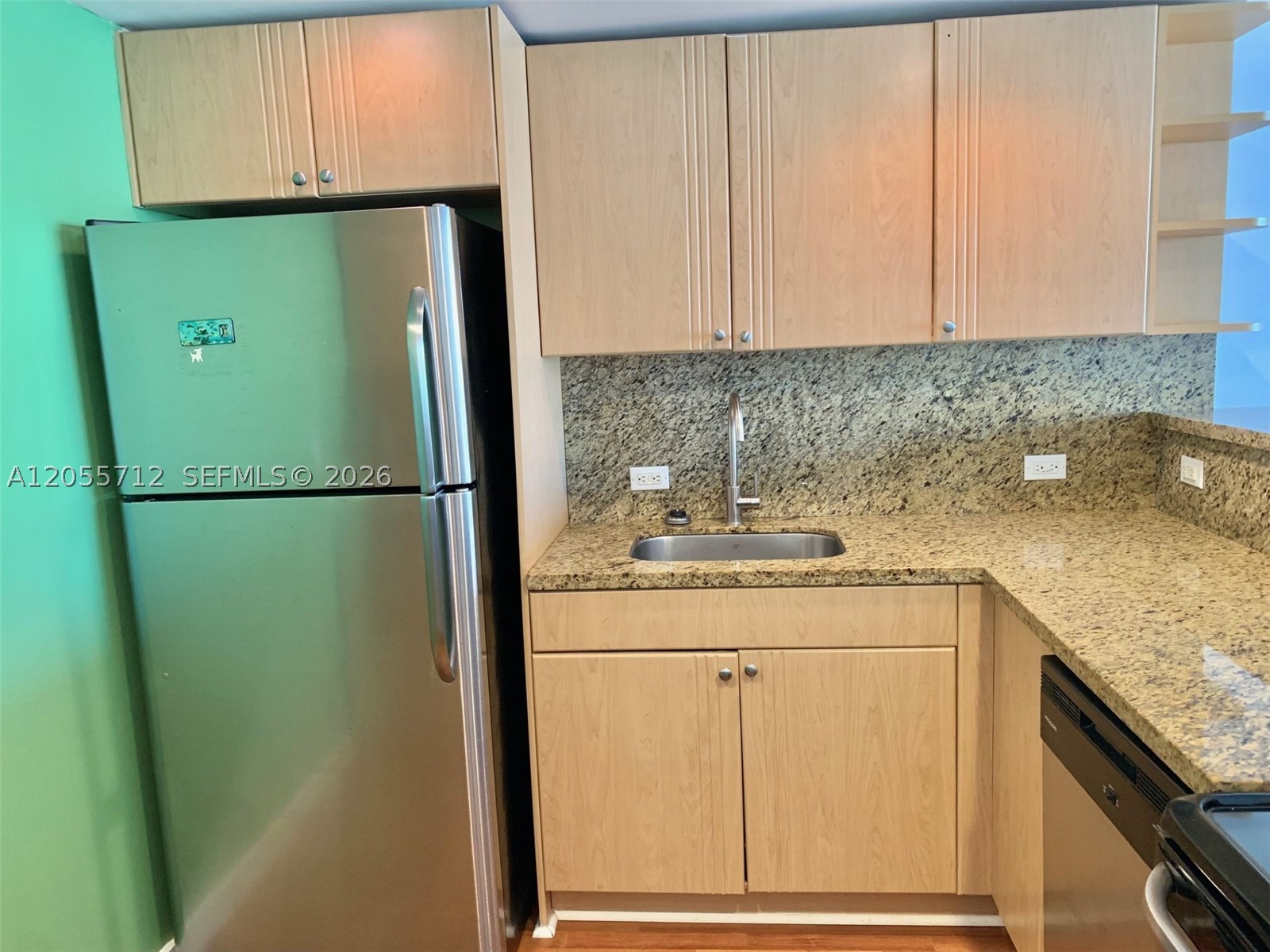 image Arlen House East11
