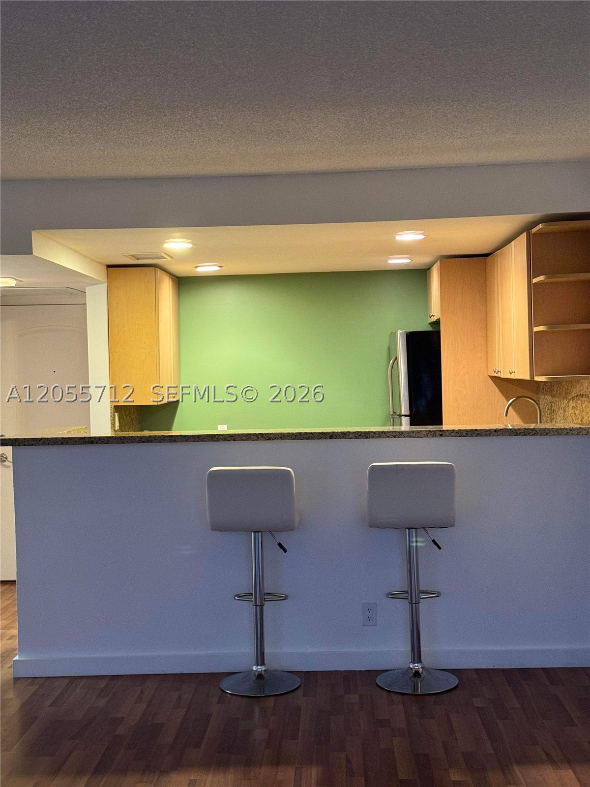 image Arlen House East14