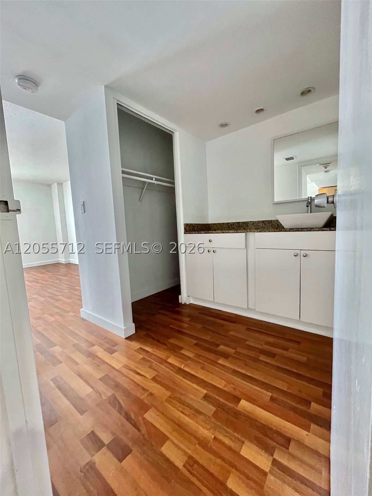 image Arlen House East16