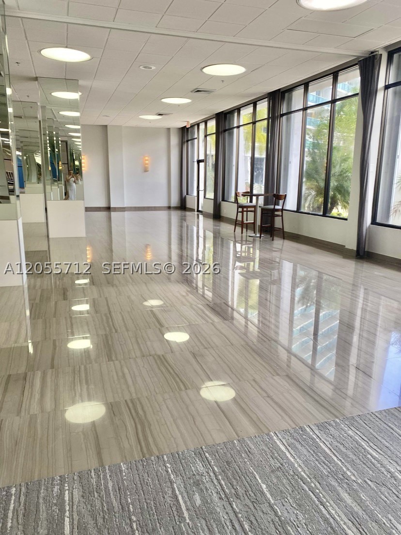 image Arlen House East44
