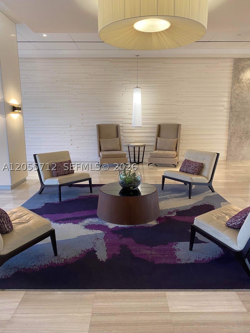 image Arlen House East49