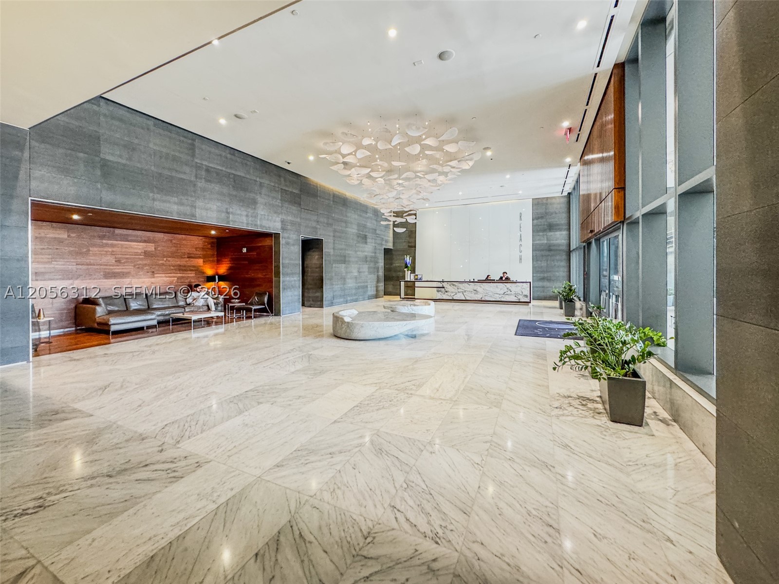 image Reach Brickell City Centre55