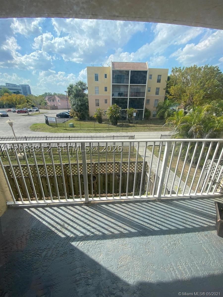 5241 Geneva Way #203