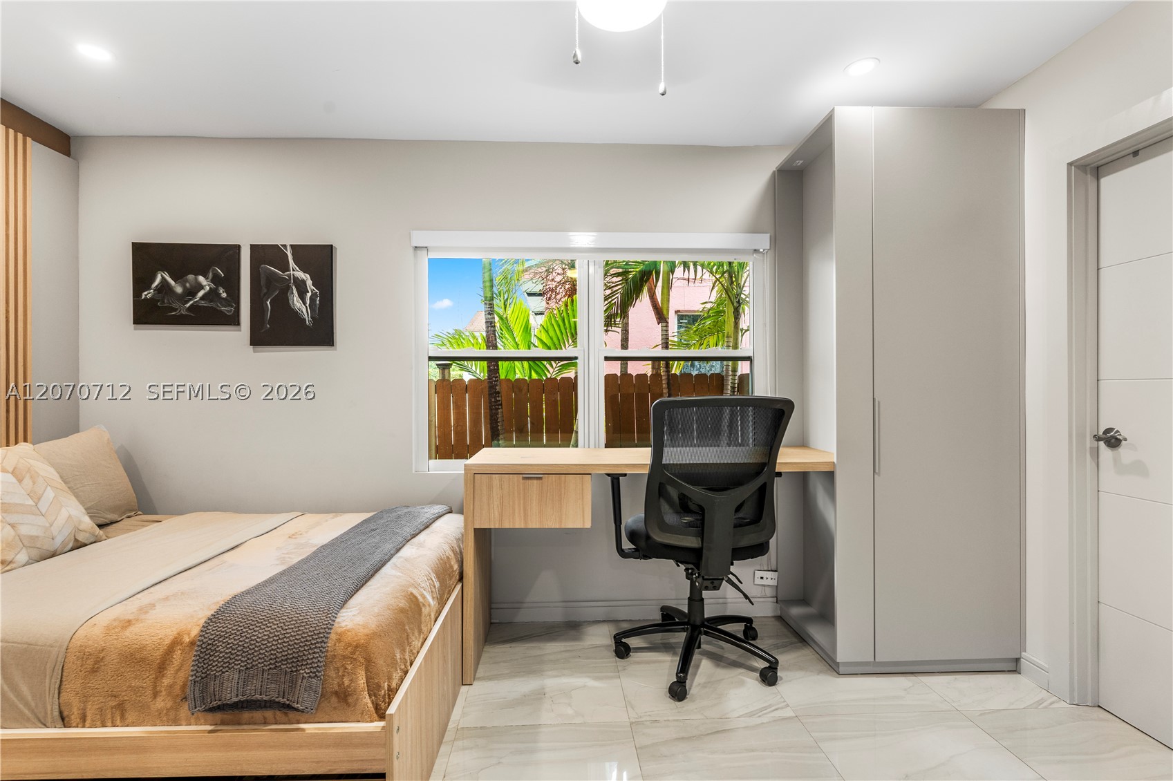 221 NE 44th St Miami, FL 33137