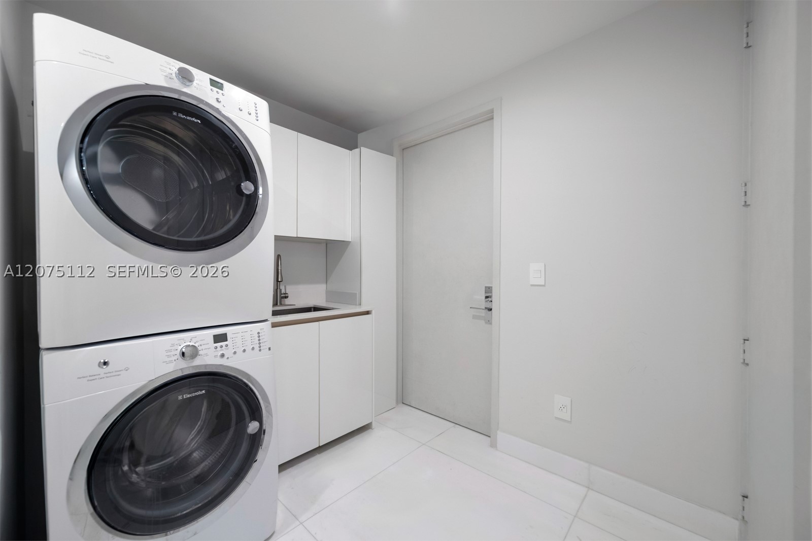 10203 Collins Ave #801 Bal Harbour, FL 33154