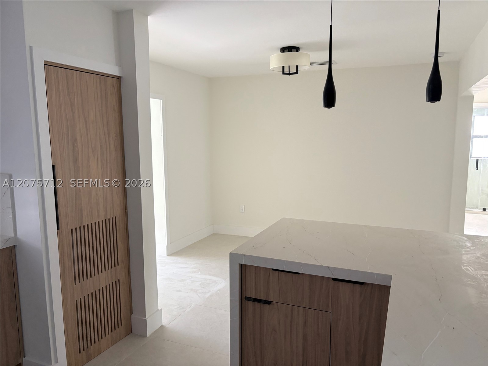 4291 SW 14th St Miami, FL 33134