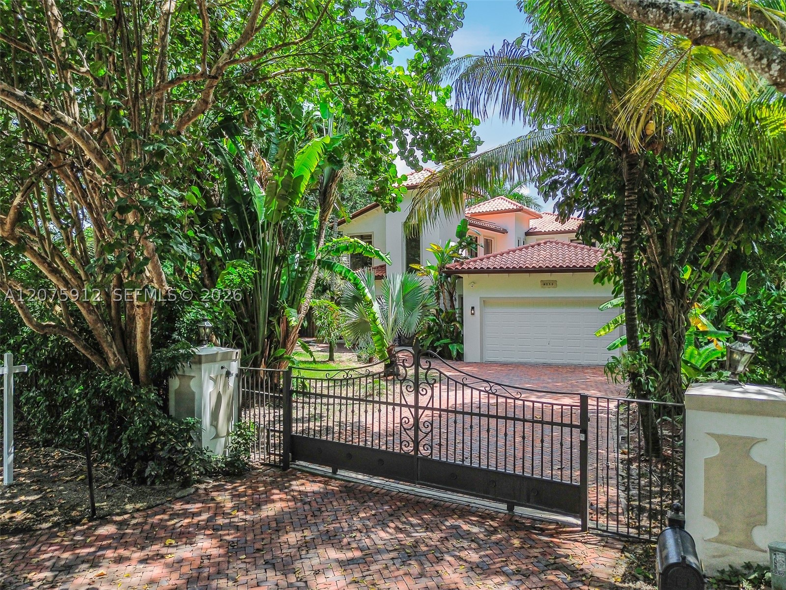 6550 SW 75th Ter South Miami, FL 33143