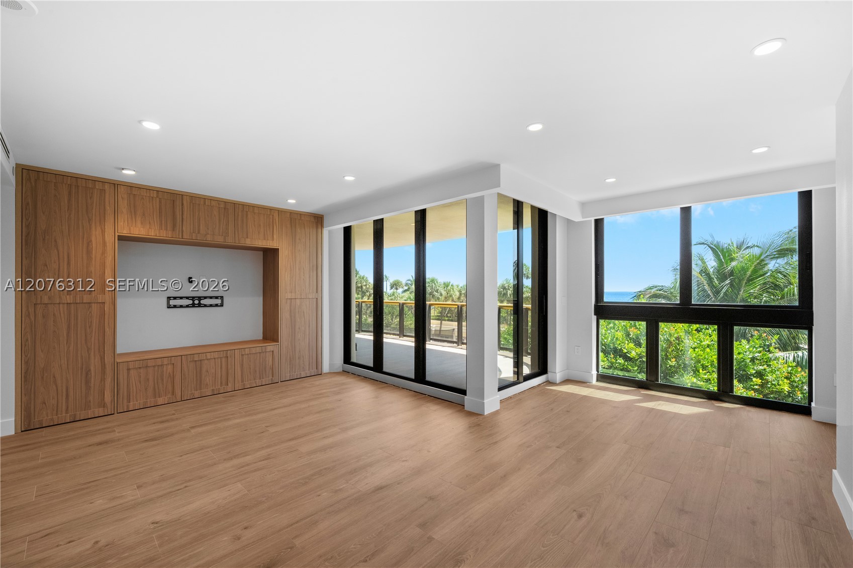 9999 Collins Ave #3F Bal Harbour, FL 33154