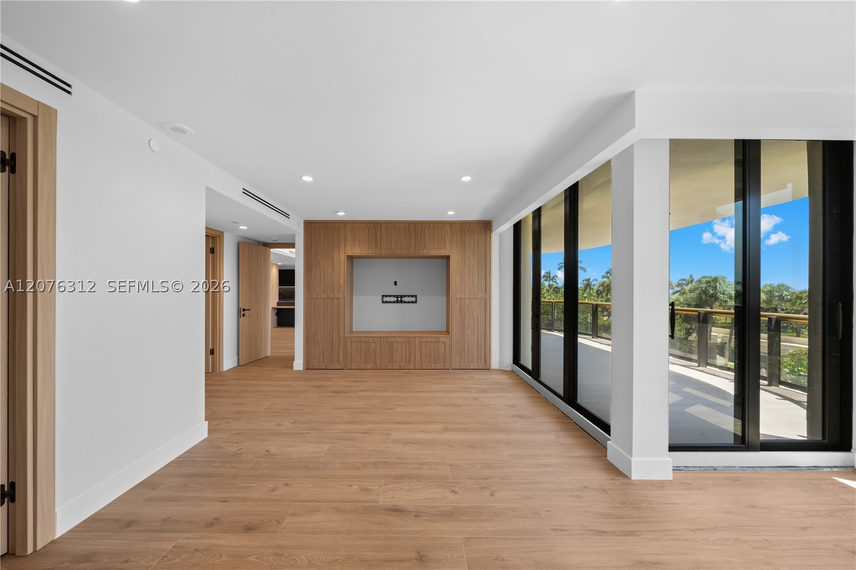 9999 Collins Ave #3F Bal Harbour, FL 33154