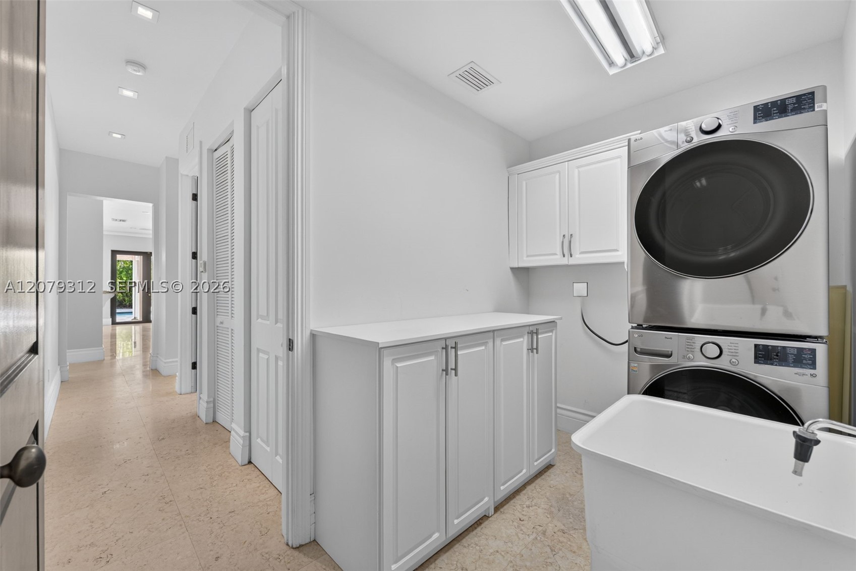 7641 SW 59th Ct South Miami, FL 33143