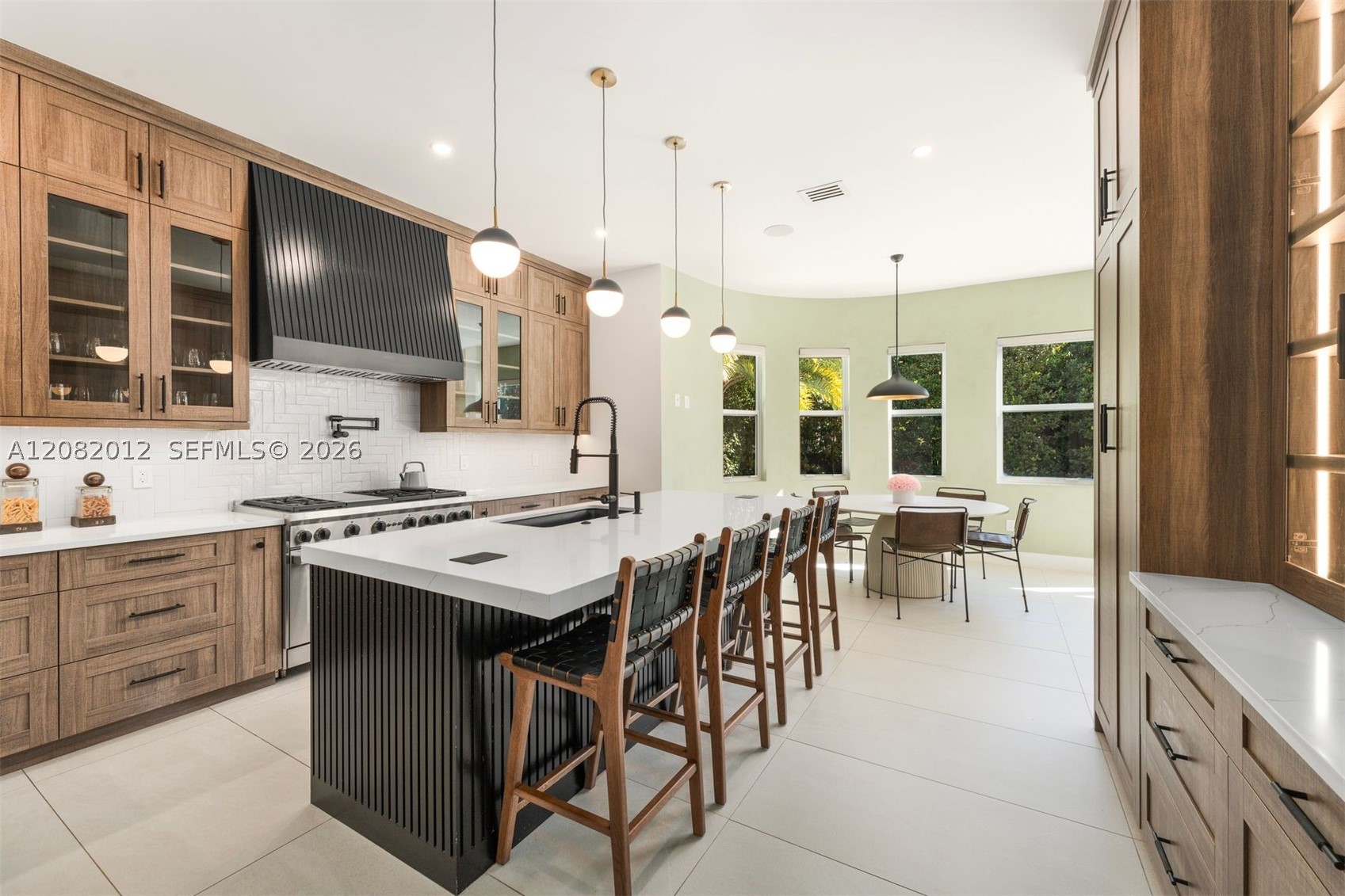 2181 N Bay Rd Miami Beach, FL 33140