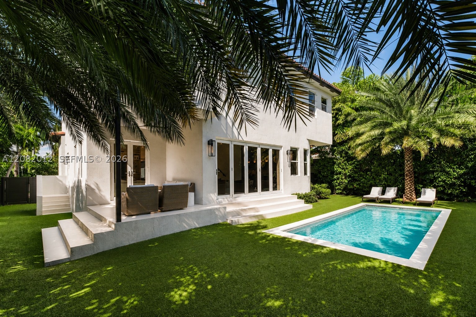 2181 N Bay Rd Miami Beach, FL 33140