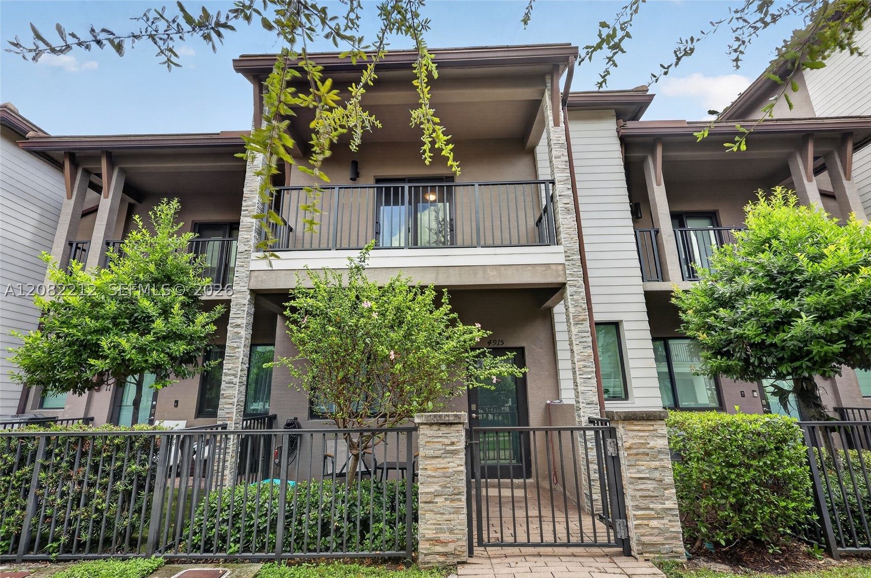 4915 NW 83rd Path #4915