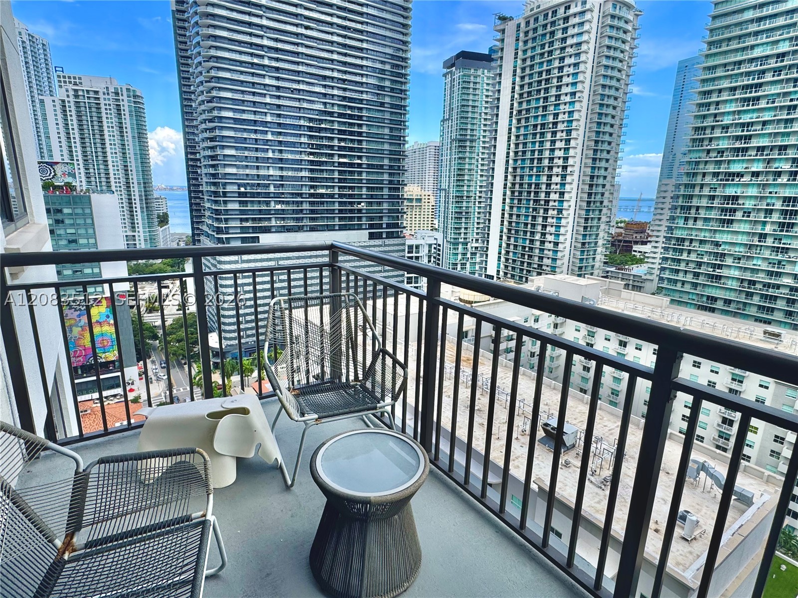 image Nine at Mary Brickell Village9