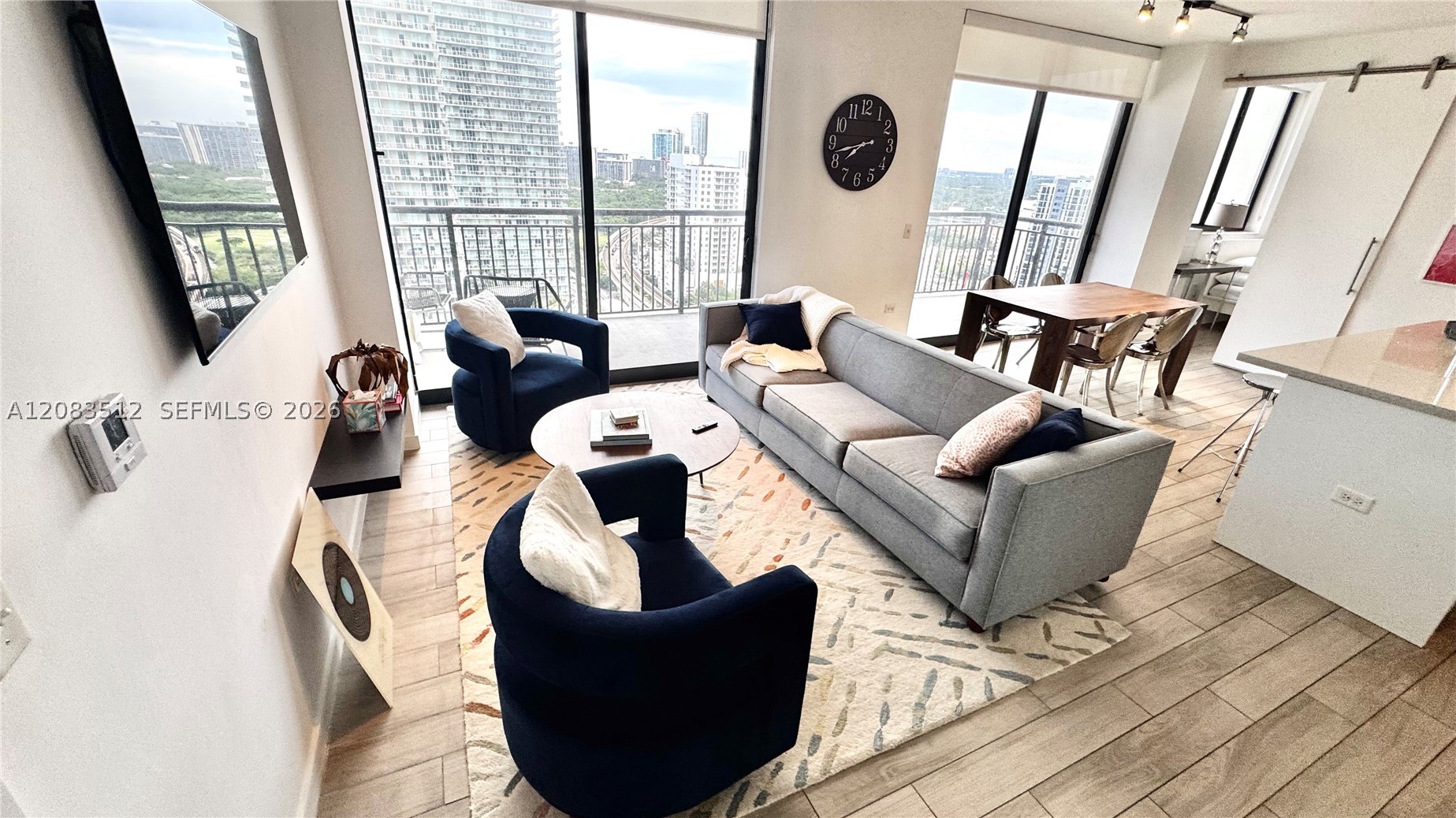 image Nine at Mary Brickell Village12