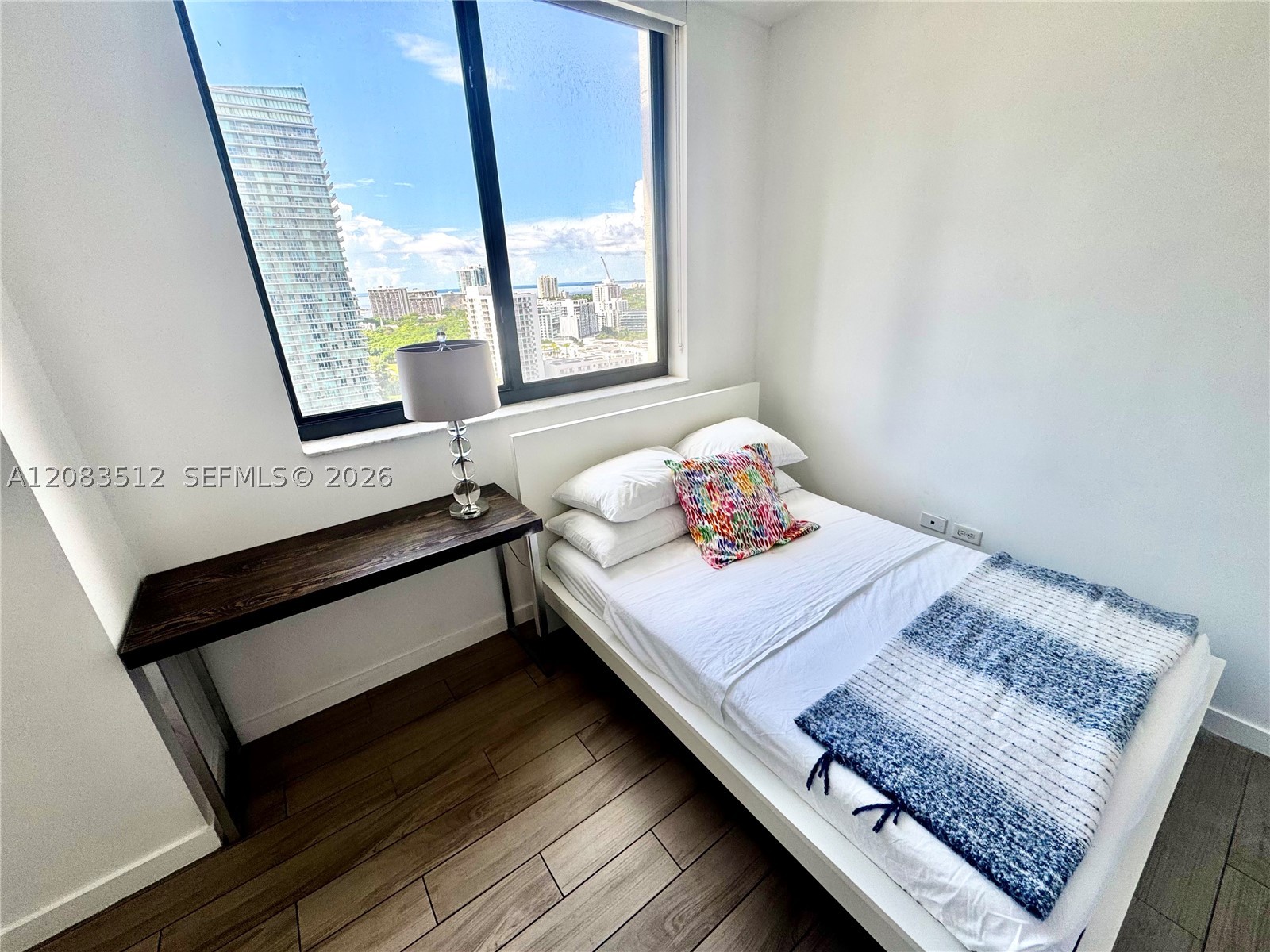 image Nine at Mary Brickell Village16