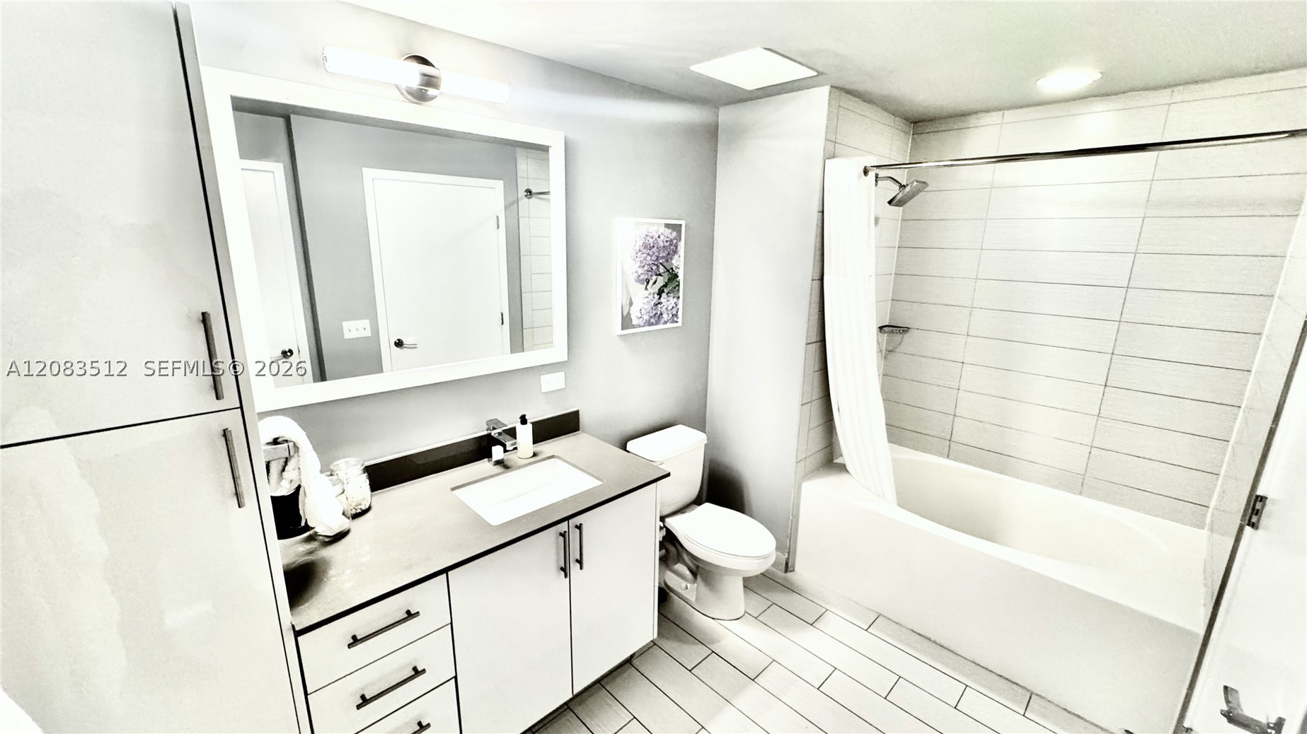image Nine at Mary Brickell Village19