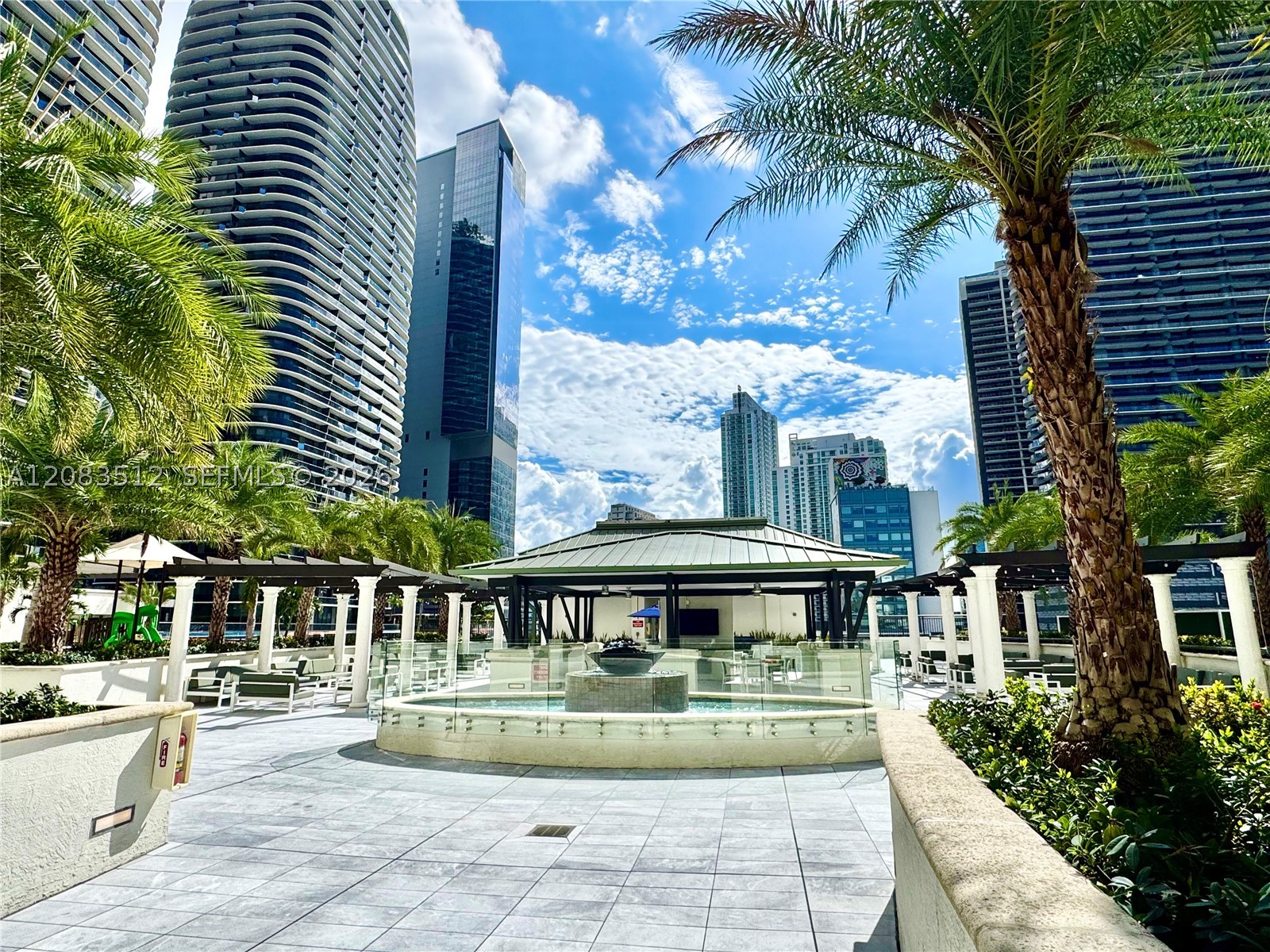 image Nine at Mary Brickell Village27