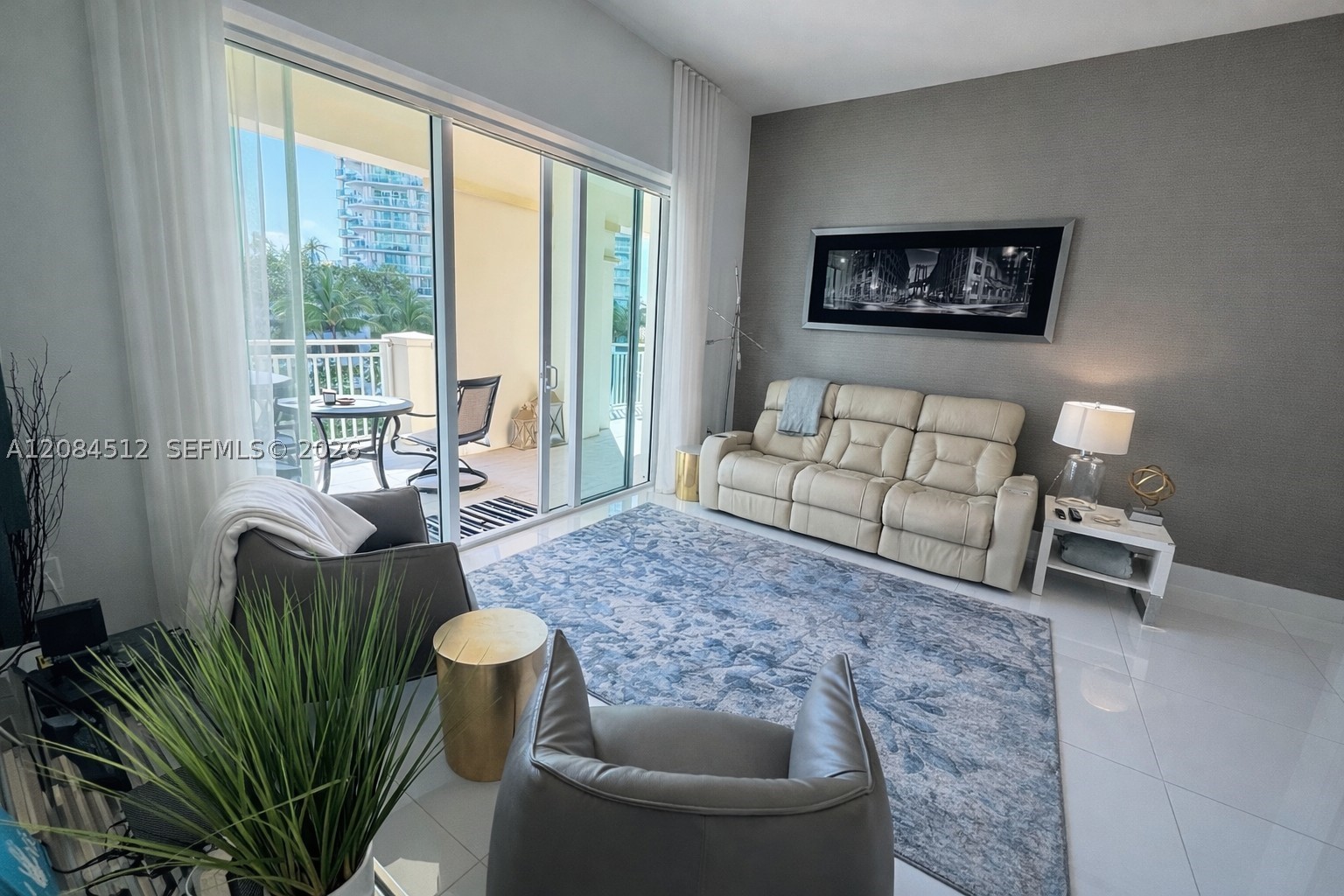 image St Tropez Sunny Isles11