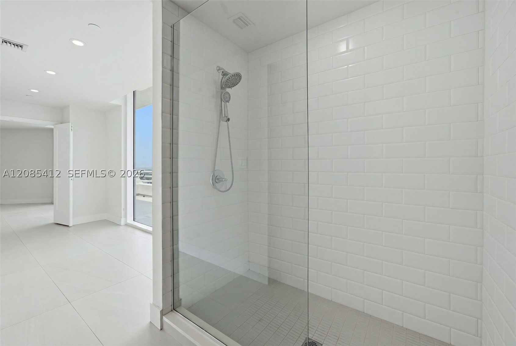 555 NE 34th St #PH4 Miami, FL 33137