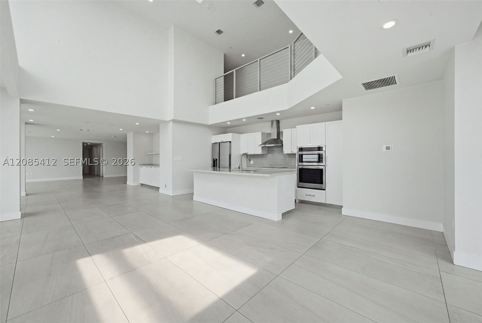 555 NE 34th St #PH4 Miami, FL 33137