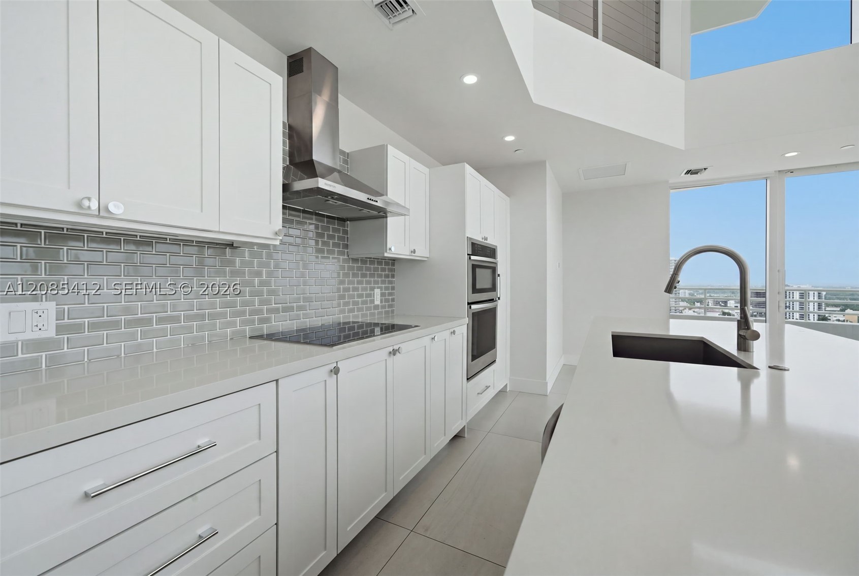 555 NE 34th St #PH4 Miami, FL 33137