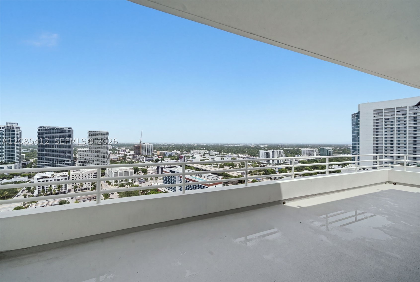 555 NE 34th St #PH4 Miami, FL 33137