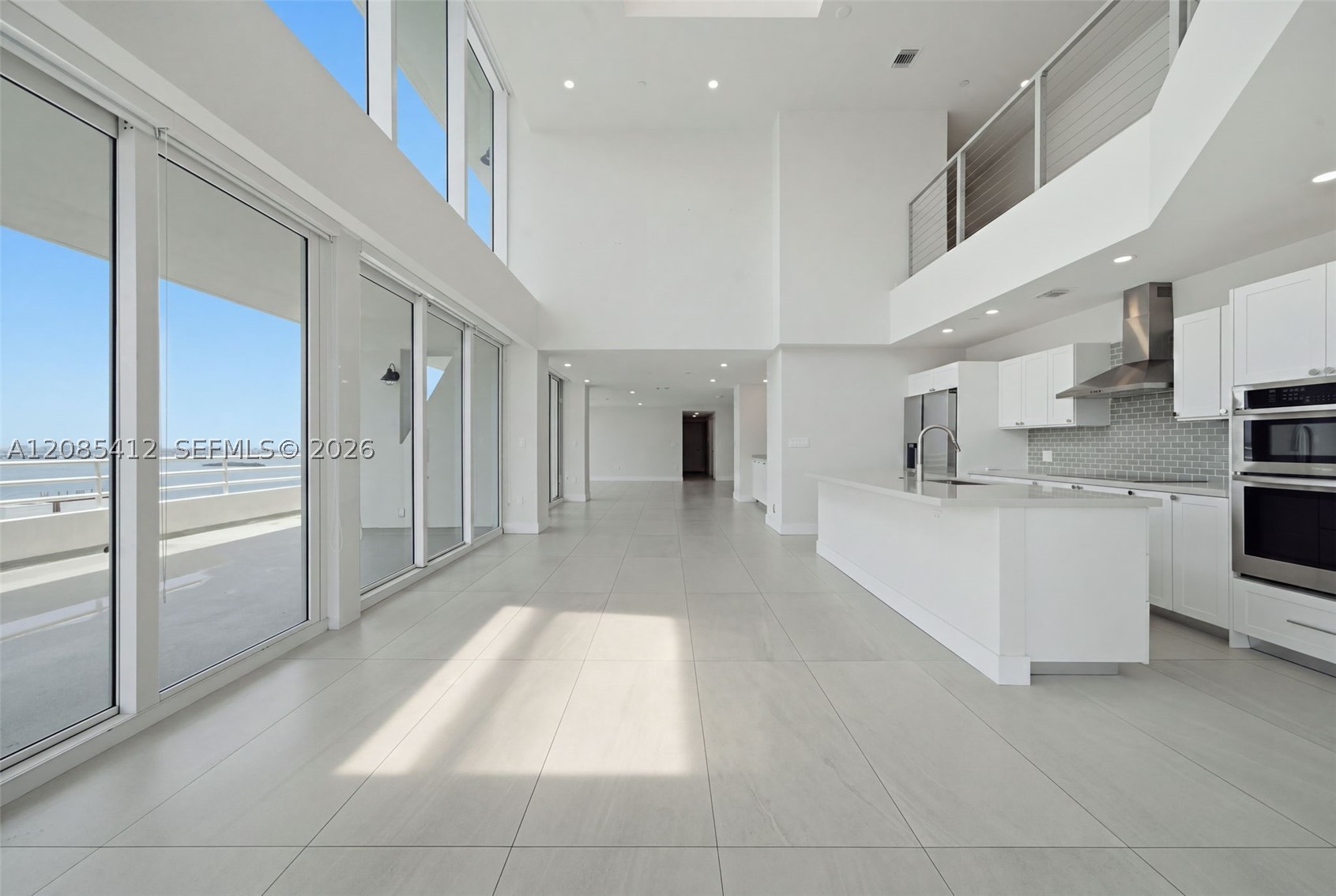 555 NE 34th St #PH4 Miami, FL 33137