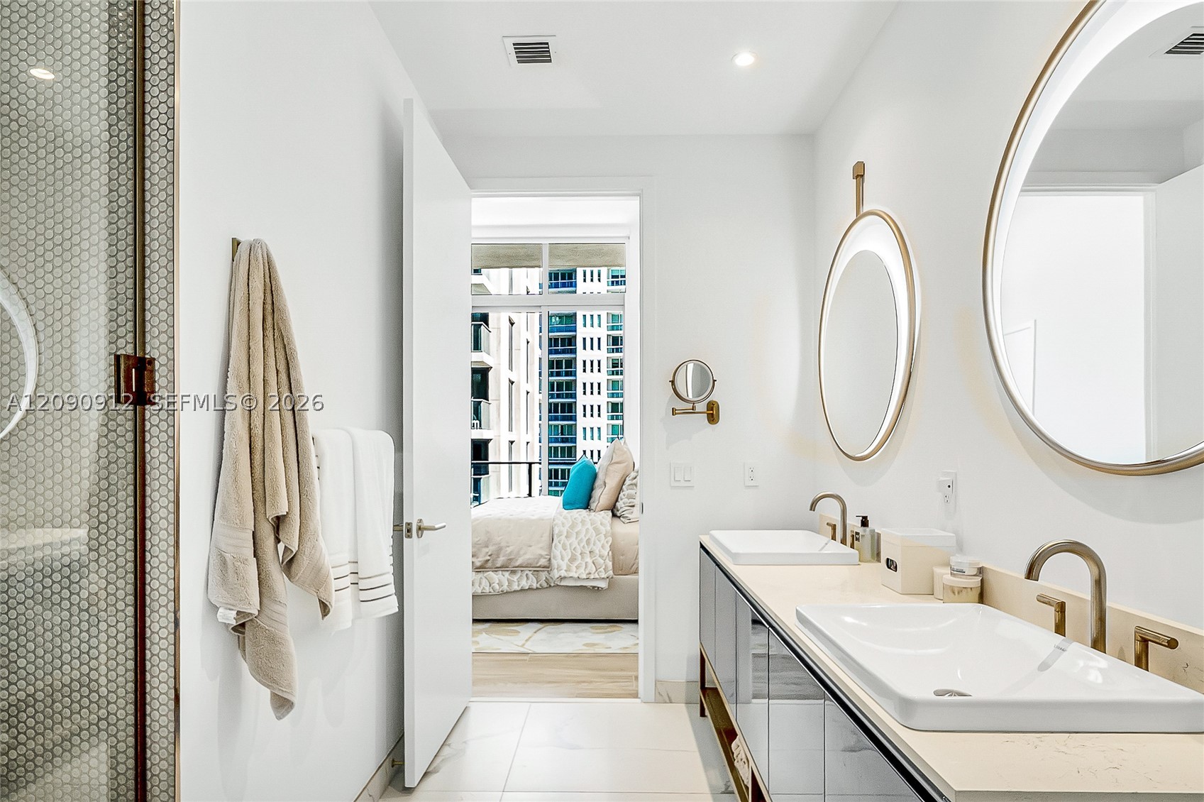 2655 S Bayshore Dr #706 Miami, FL 33133
