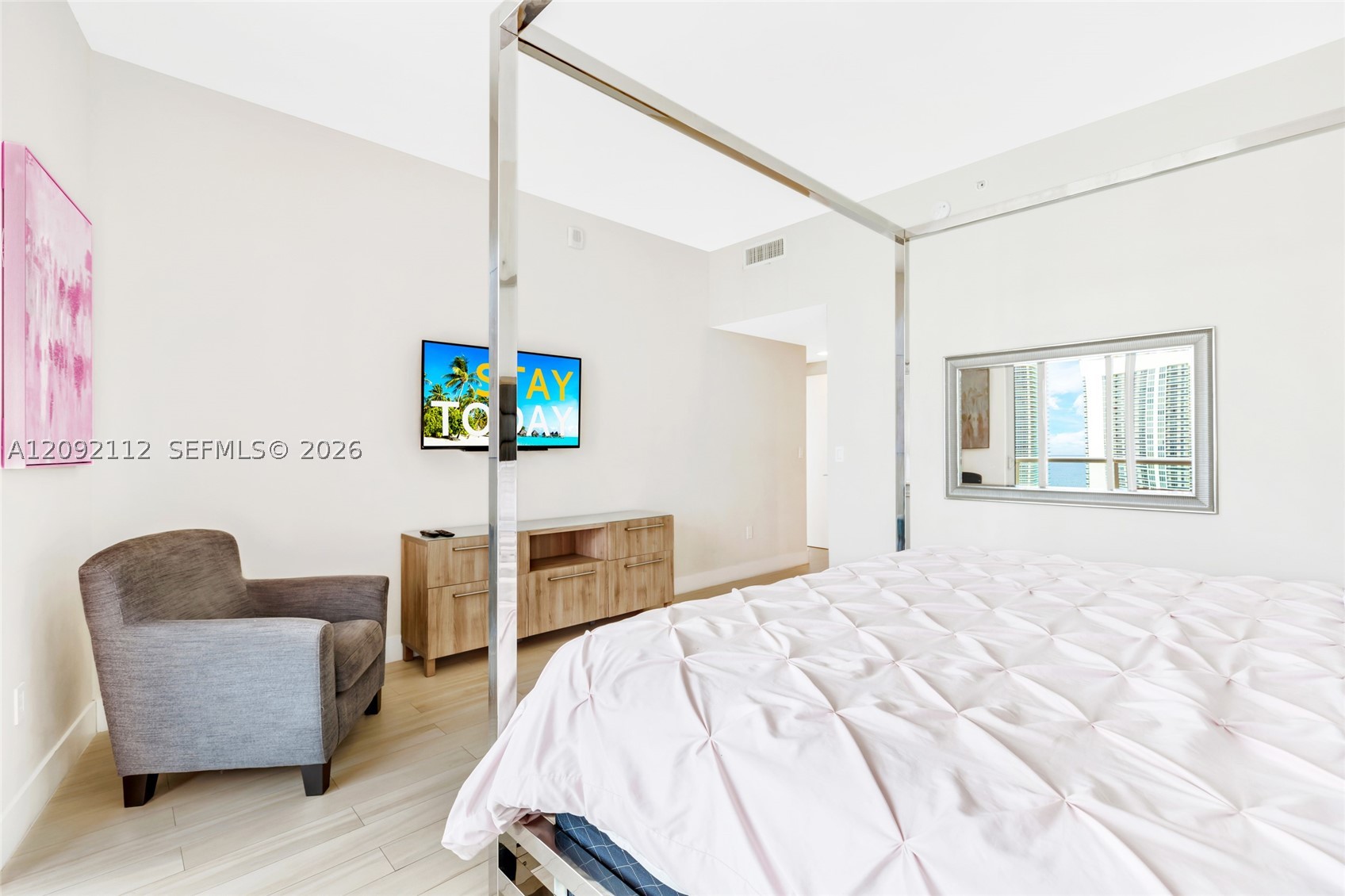 image Beachwalk Condominium17