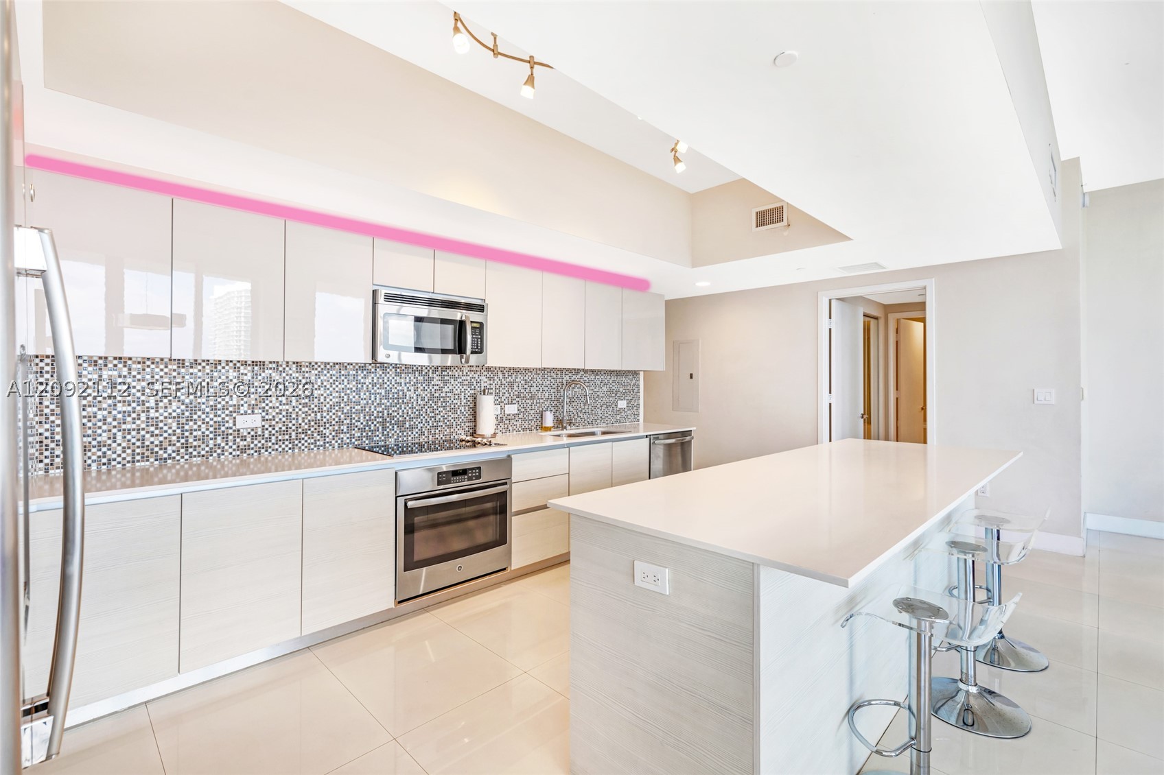 image Beachwalk Condominium20