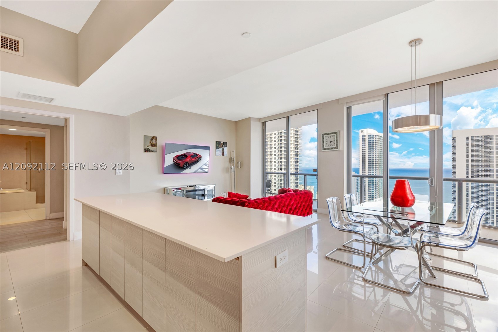 image Beachwalk Condominium21