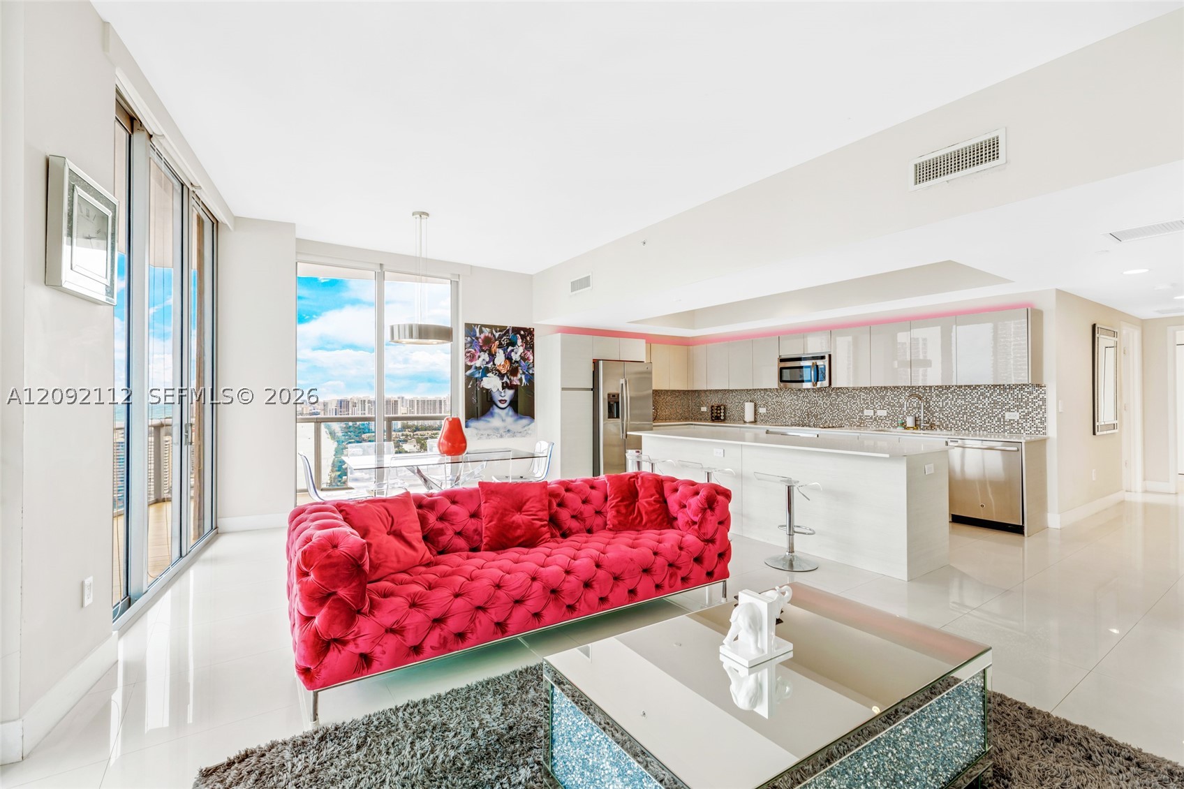 image Beachwalk Condominium2