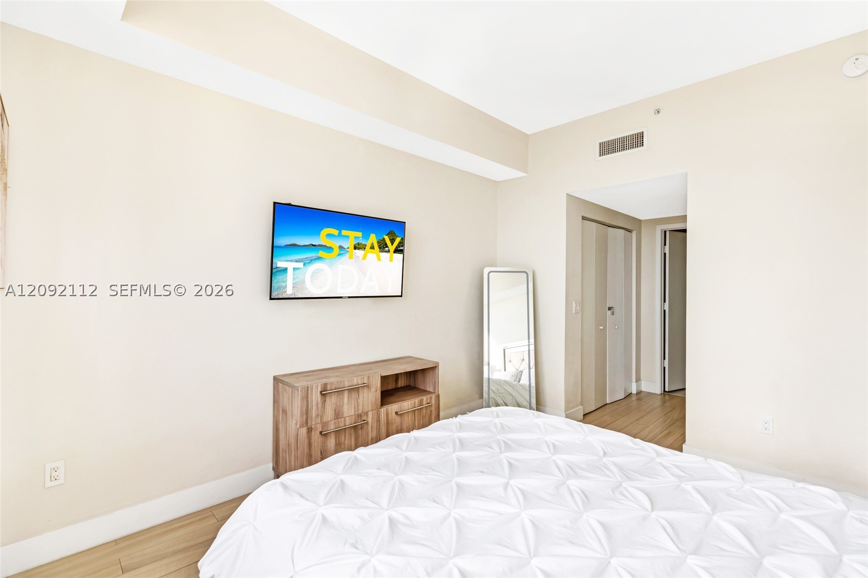 image Beachwalk Condominium31