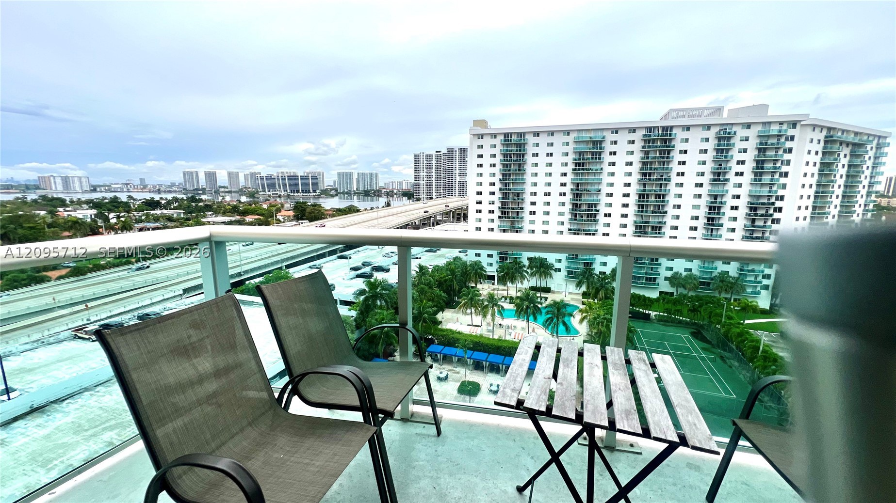 19370 Collins Ave #1106