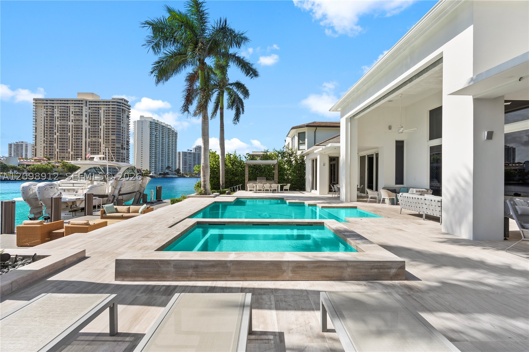 224 S Is Golden Beach, FL 33160