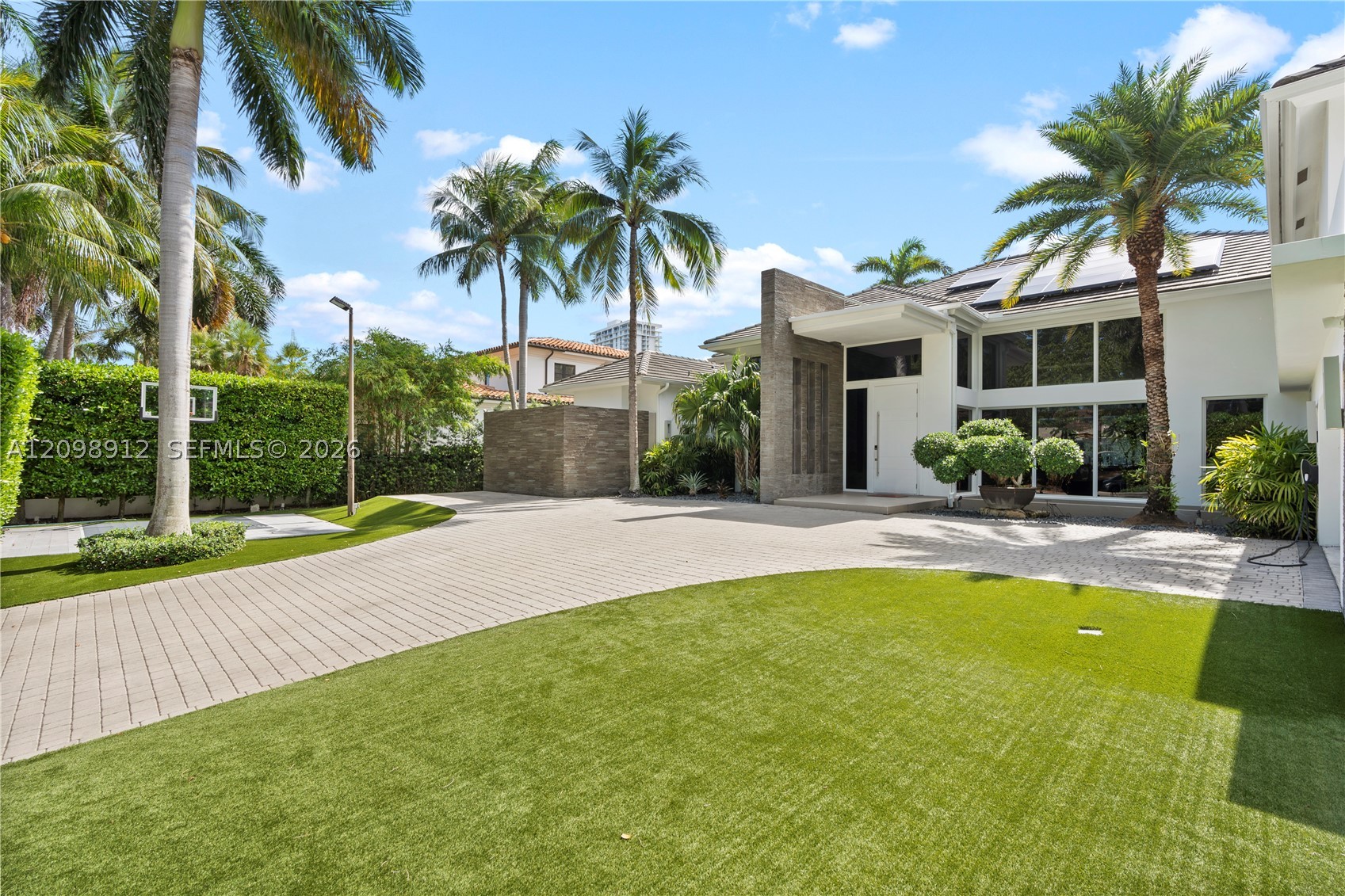 224 S Is Golden Beach, FL 33160