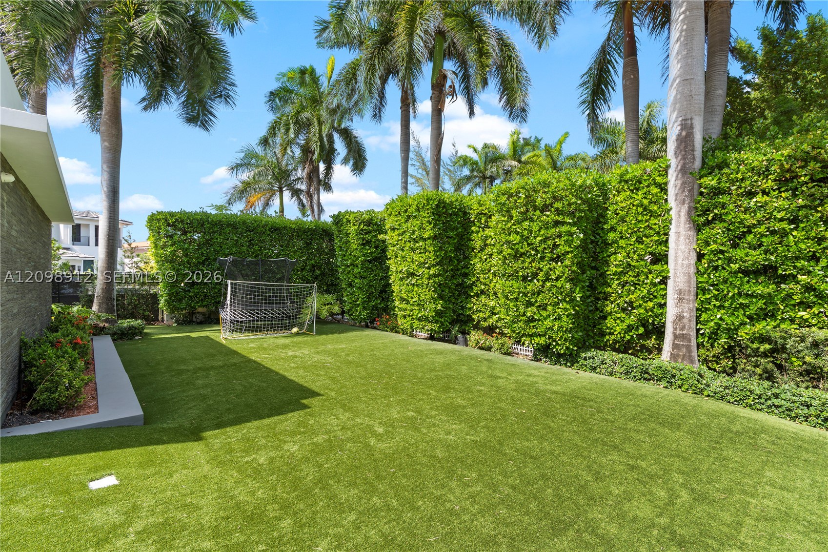 224 S Is Golden Beach, FL 33160